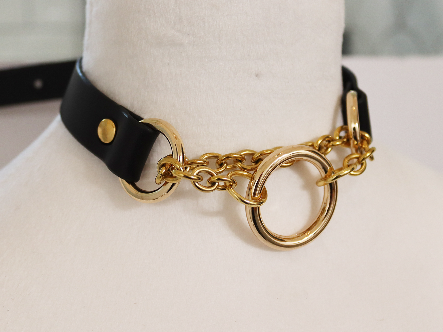CLEARANCE BIN - READ DESCRIPTION - CUFFS, CHOKERS, CORSETS, AND PURSES
