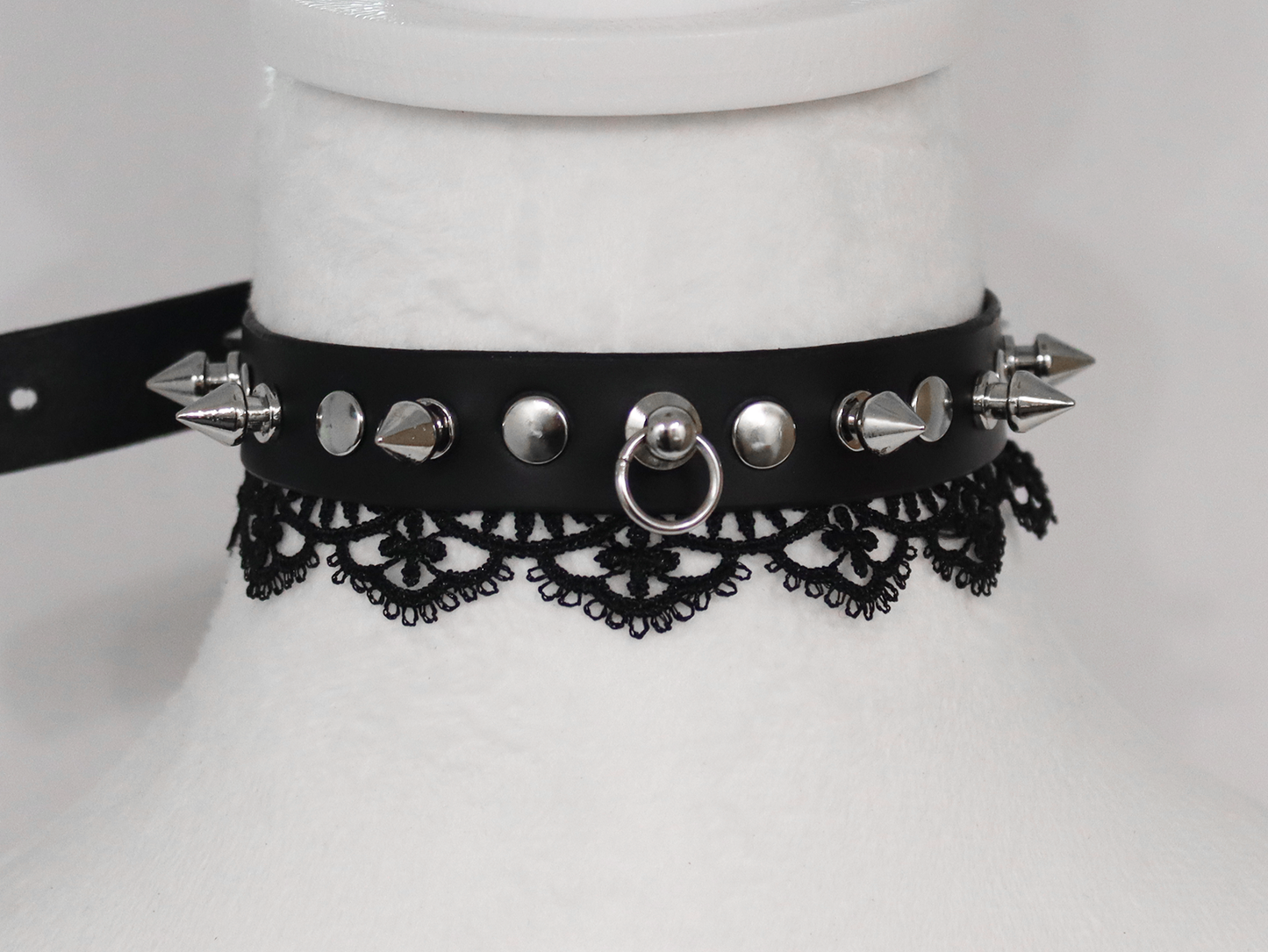 BUNDLE - Lilith Choker and Vesper Cuff