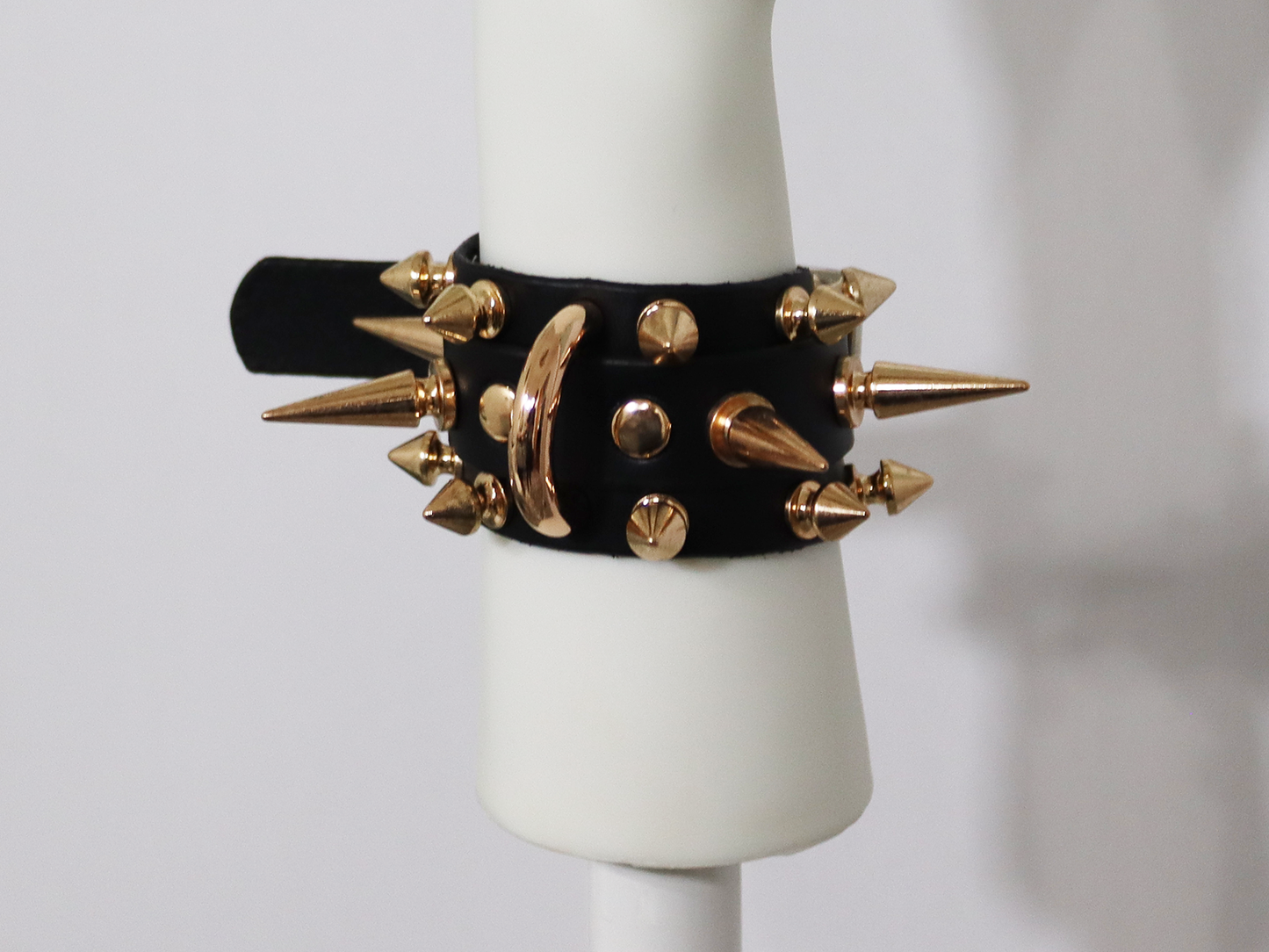 Chaos Cuff - Gold