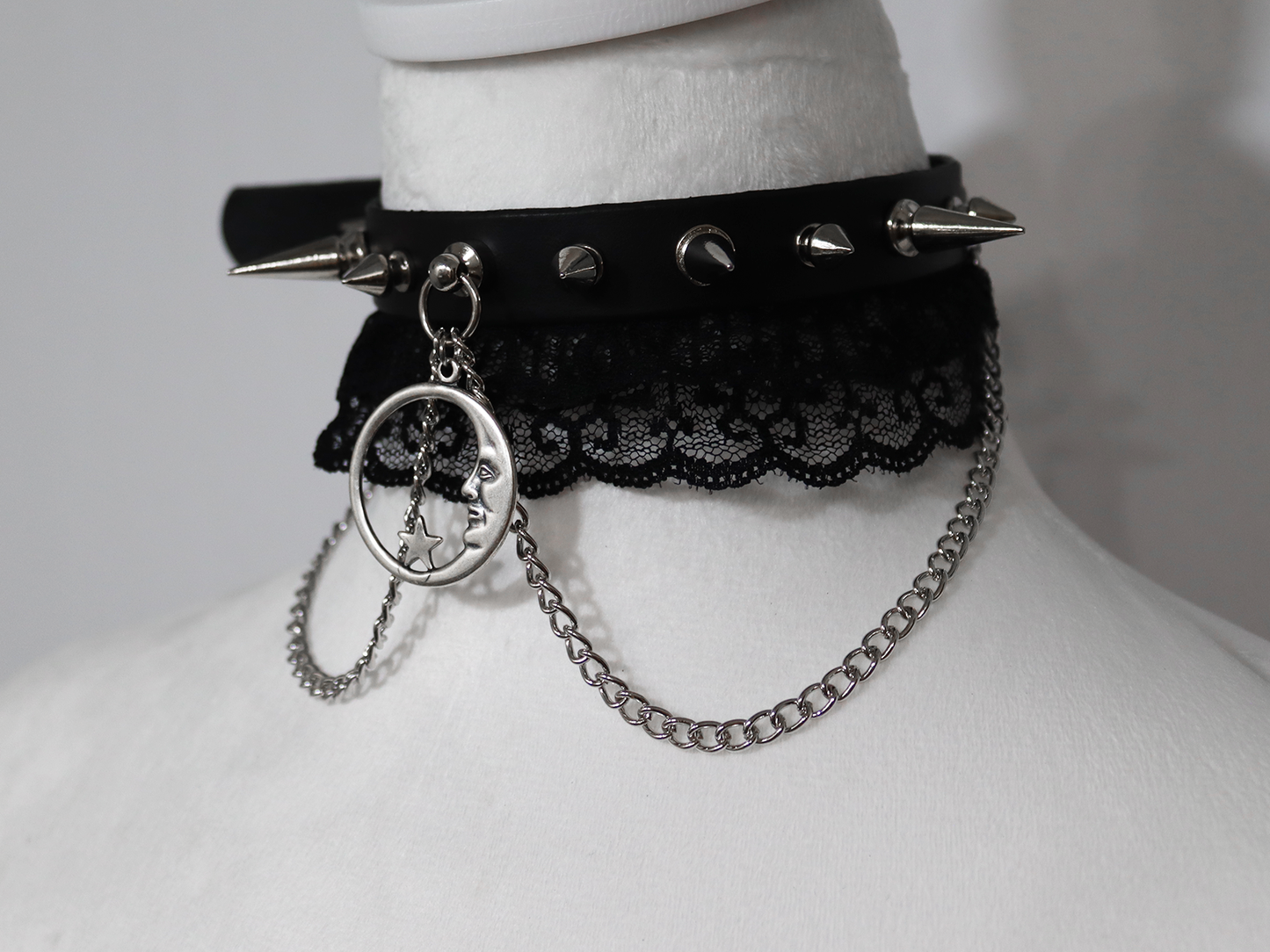 Dream Evil Choker