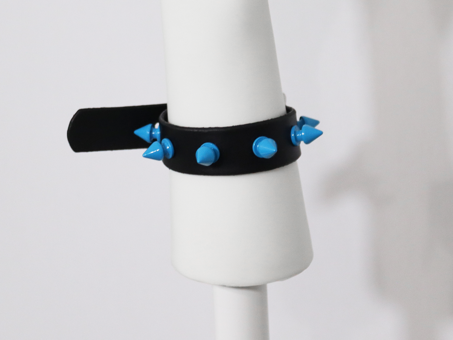 Vesper Cuff - Blue