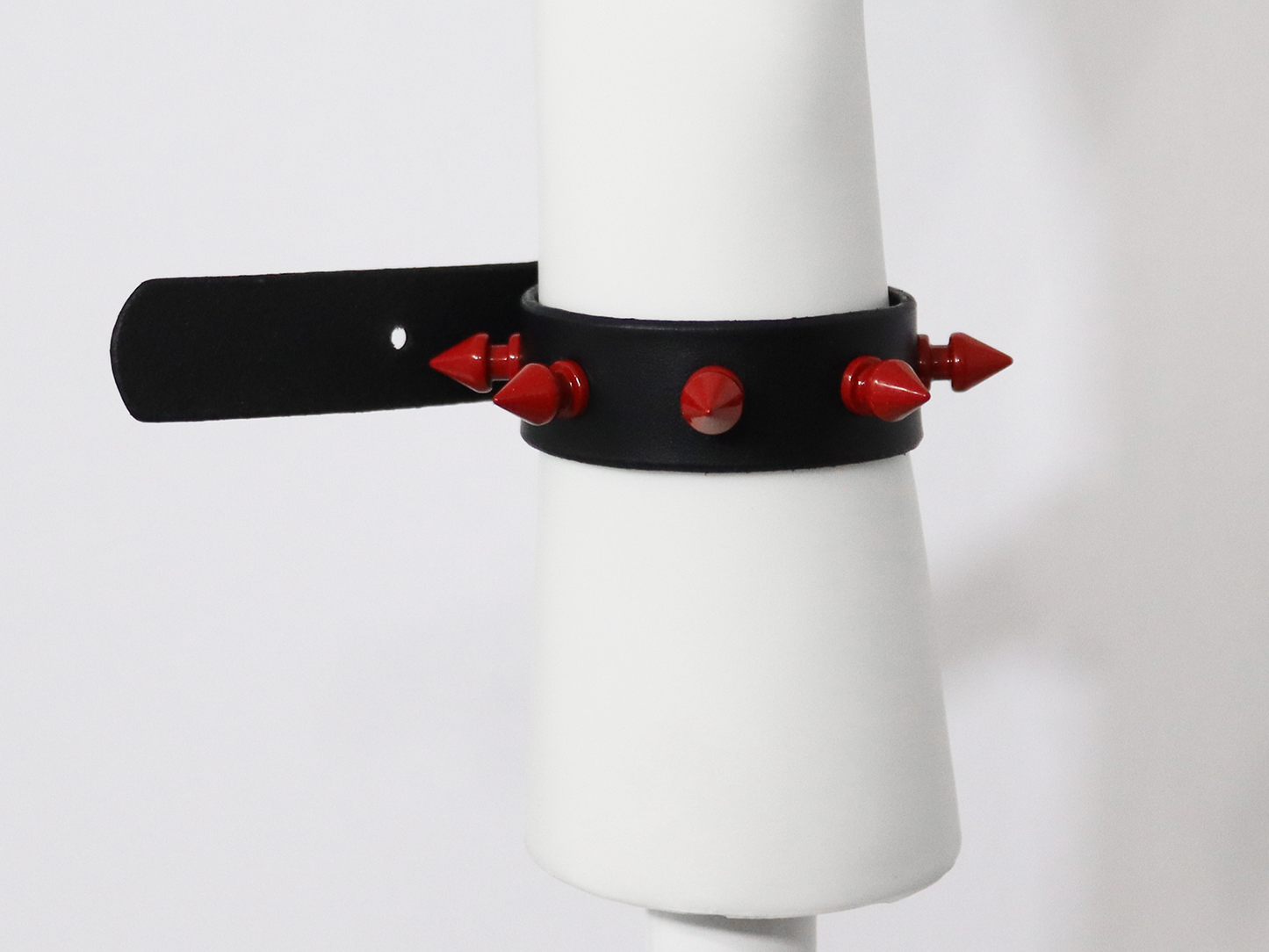 Vesper Cuff - Red